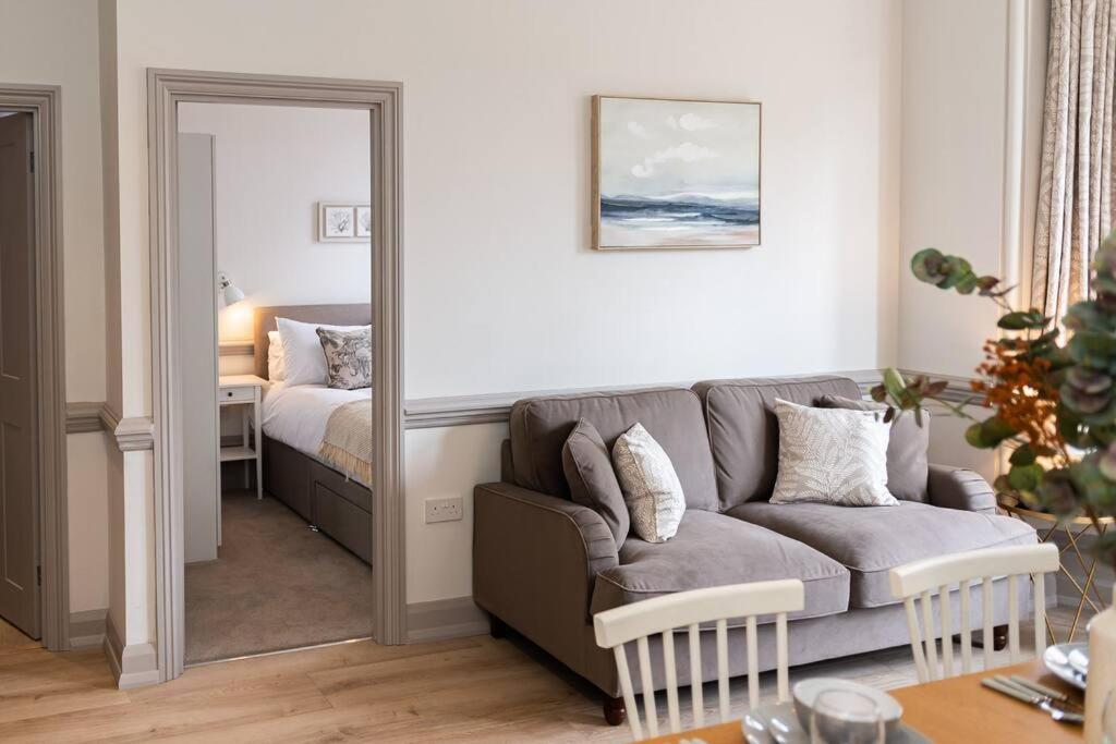 Apartment 3 Castle Mews