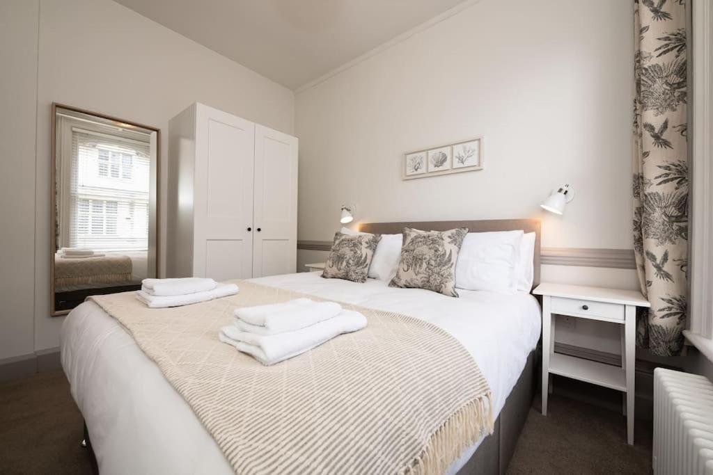 3 Castle Mews *